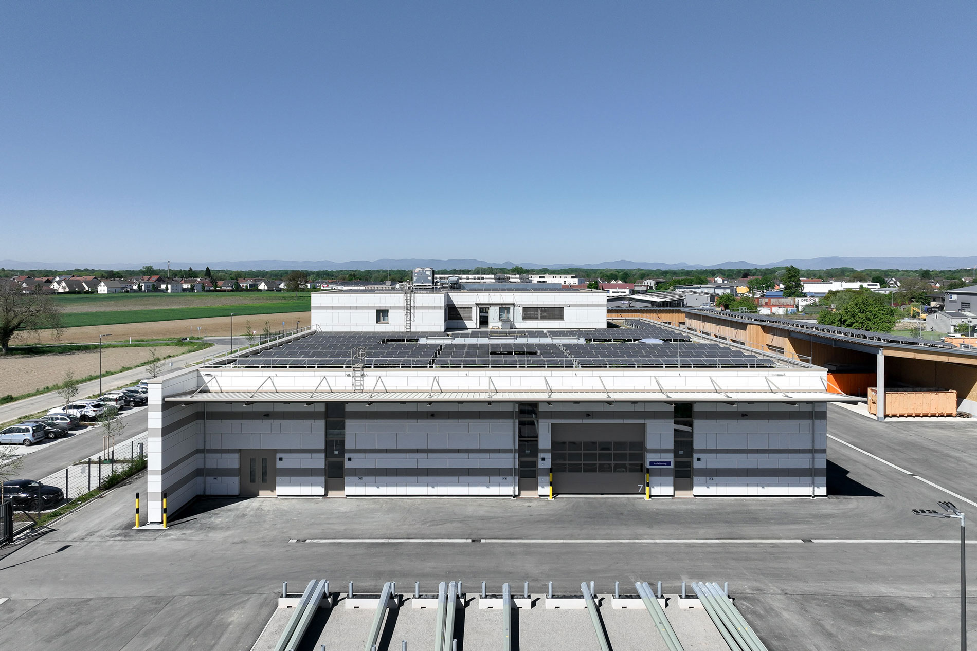 GJL+ Freie Architekten, Regionalzentrum Netze BW, Rheinhausen, Foto: Nikolay Kazakov