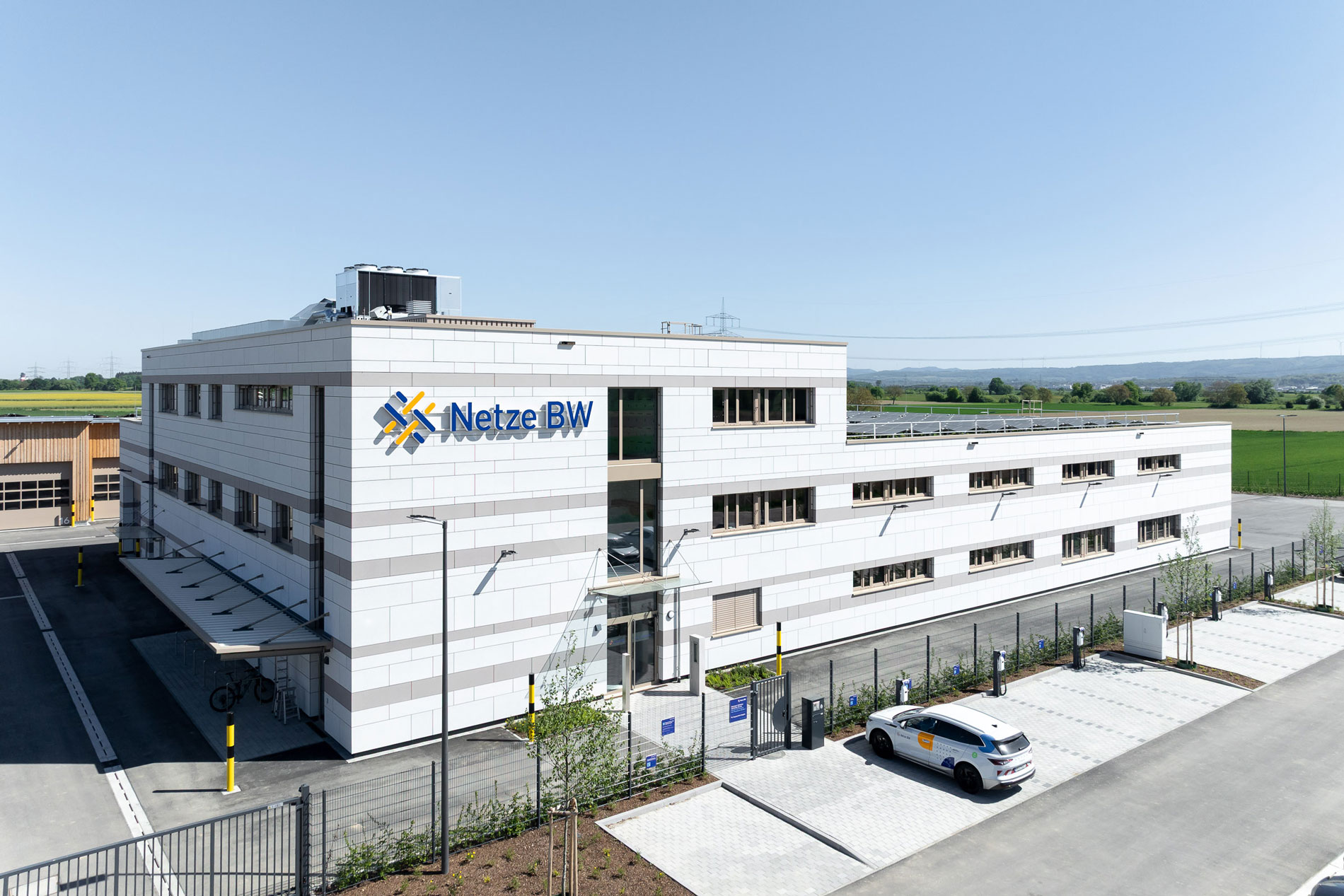 GJL+ Freie Architekten, Regionalzentrum Netze BW, Rheinhausen, Foto: Nikolay Kazakov