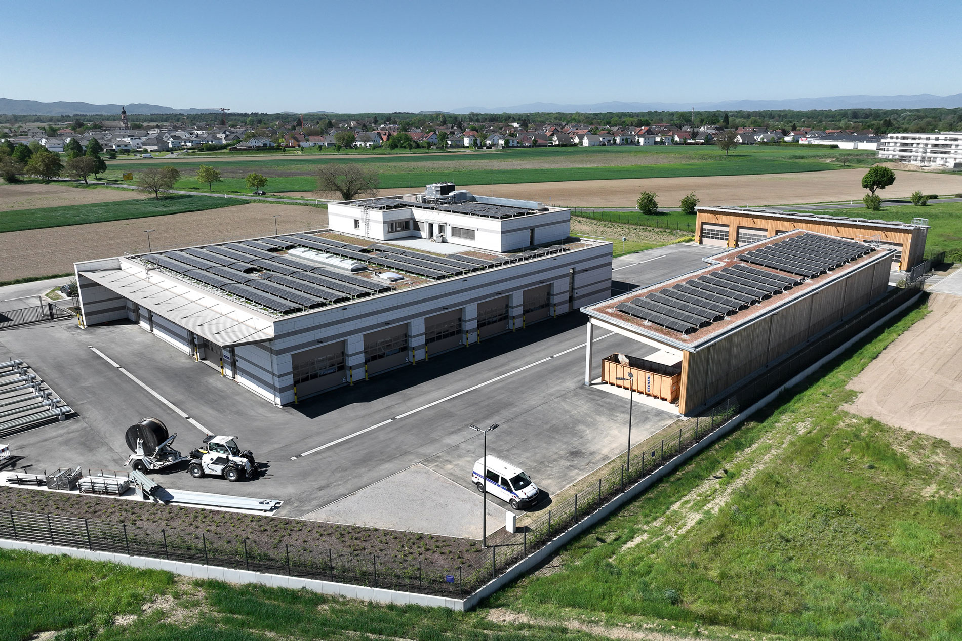 GJL+ Freie Architekten, Regionalzentrum Netze BW, Rheinhausen, Foto: Nikolay Kazakov