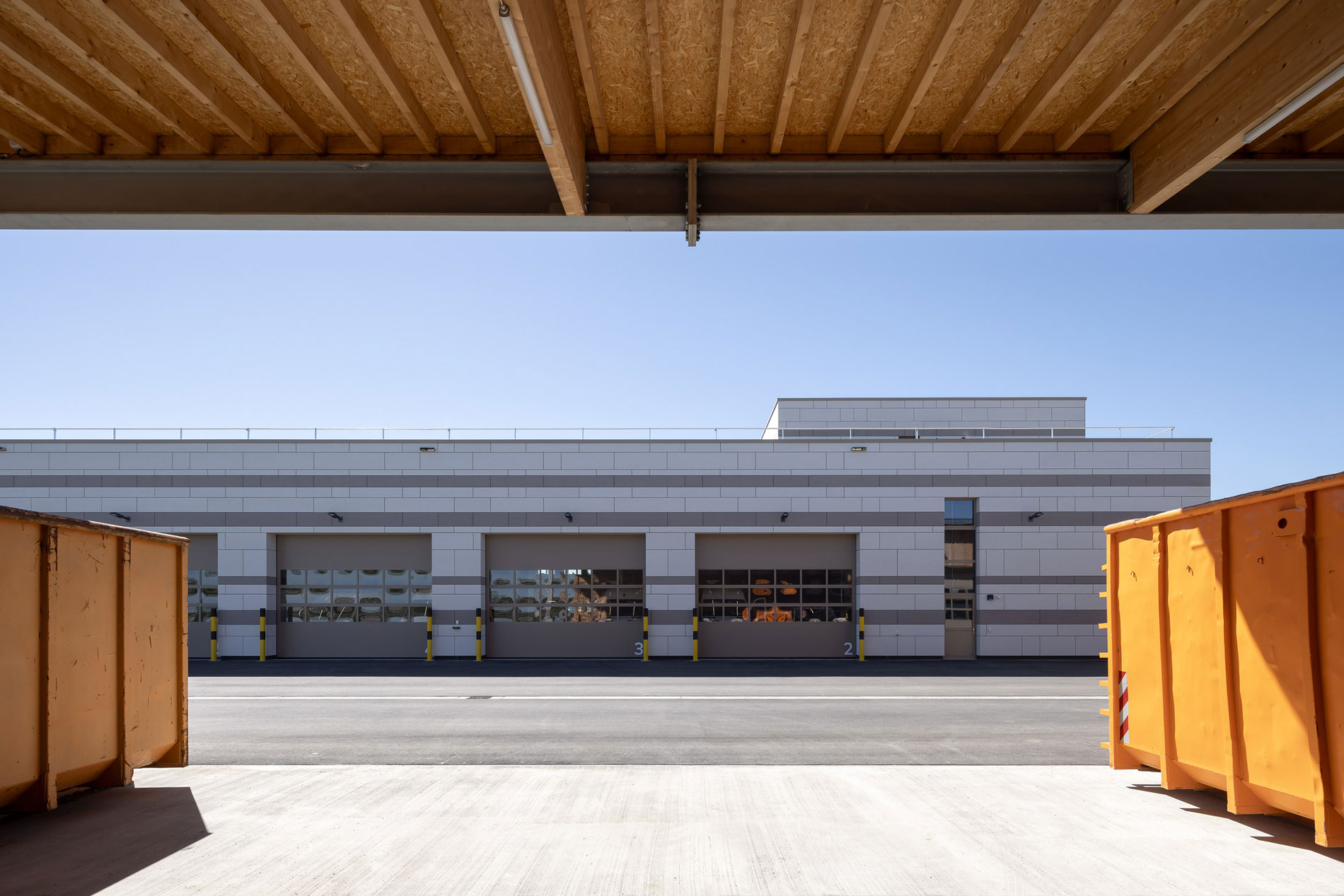 GJL+ Freie Architekten, Regionalzentrum Netze BW, Rheinhausen, Foto: Nikolay Kazakov